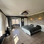 Oneux Village Nyaraló